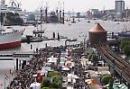 Vergnügungsmeile in Hamburg am Hafengeburtstag