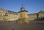 Blick auf den Ehrenhof des Neuen Schlosses in Stuttgart