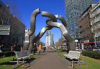 Die Skulptur Berlin an der Tauentzienstraße