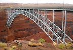 Brücke über den Colorado River bei Page, Arizona (USA)