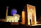 Das Gur-Emir-Mausoleum bei Nacht, Samarkand (Usbekistan)