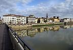 Die Altstadt von Florenz am Fluss Arno, Toskana (Italien)