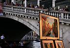 Kunst an der Rialtobrücke, Venedig (Italien)