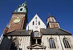 Blick auf die Türme der Kathedrale auf der Wawel, Krakau (Polen)