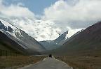 Grandiose Kulisse auf dem Pamir Highway im Niemandsland vor der tadschikischen Grenze (Kirgisistan)